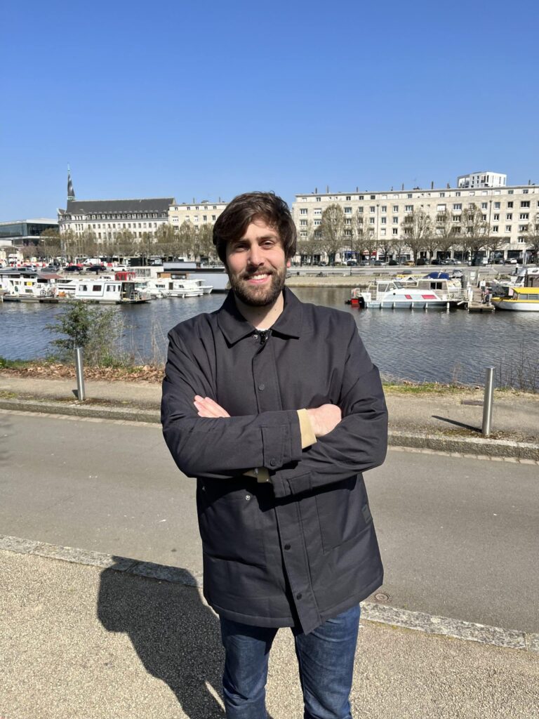 Jade Helpling Nantes scaled 1